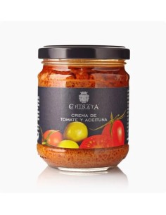 crema de tomate y aceitunas
